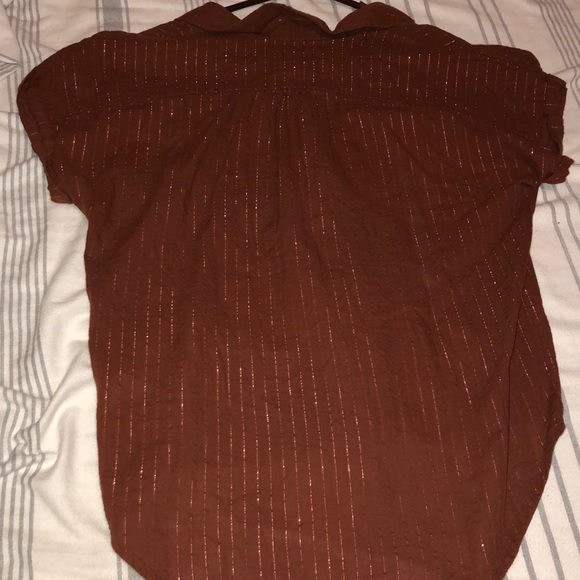 Button down top - Picture 2 of 2